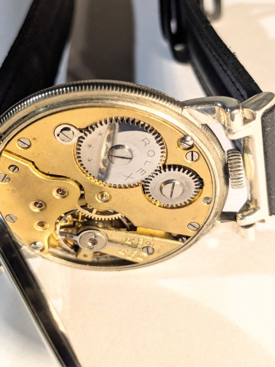 Rolex Marconi movement detail, 15 jewels chronometer caliber with regulator and balance wheel, 43mm