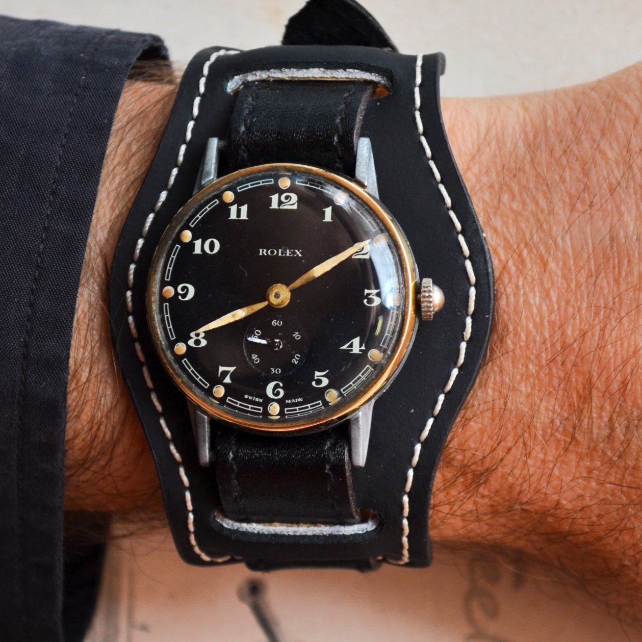 WW2 Era Rolex Bubbleback Military Watch – 35mm Officer's Trench Watch (1940s) photo 2