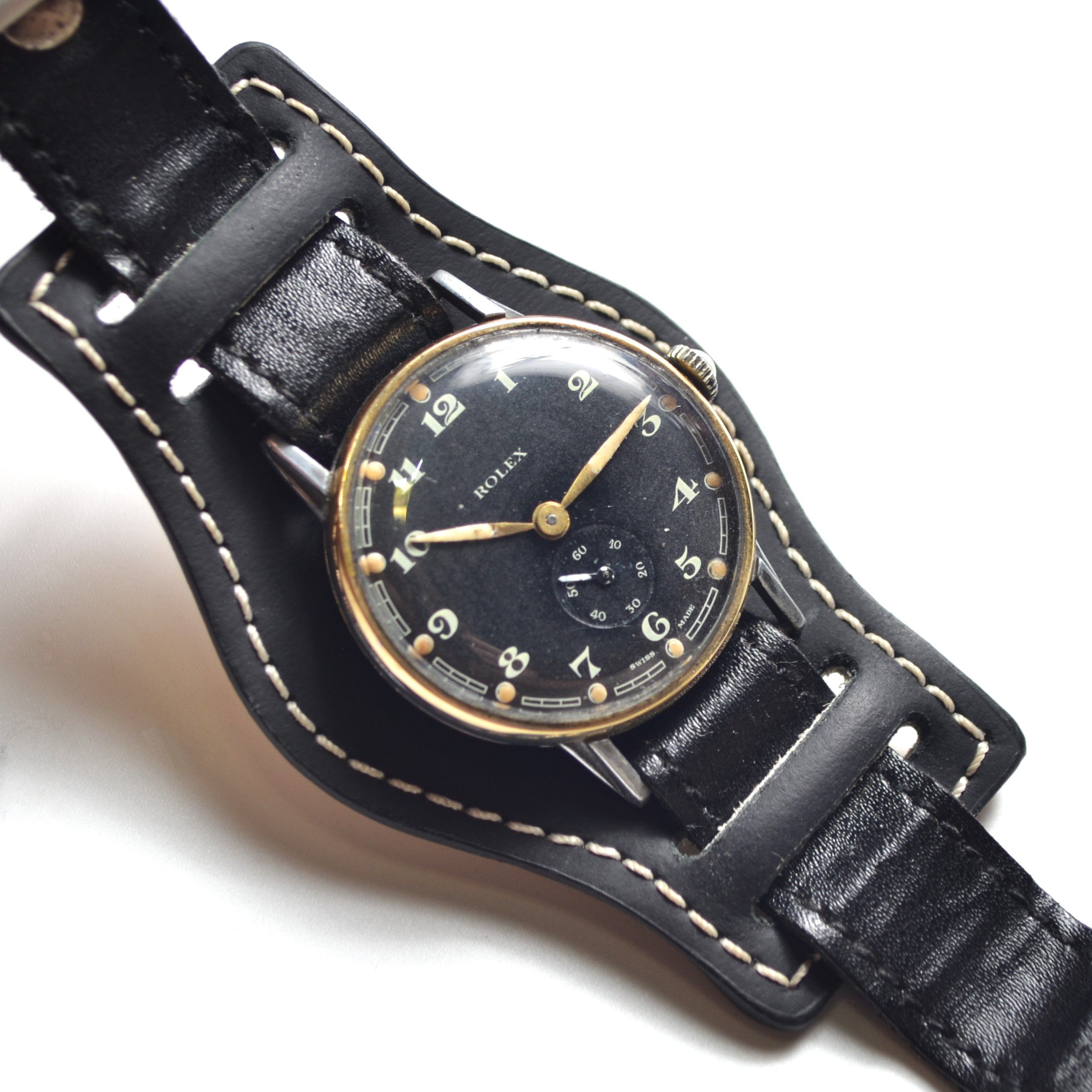 WW2 Era Rolex Bubbleback Military Watch – 35mm Officer's Trench Watch (1940s) photo 3