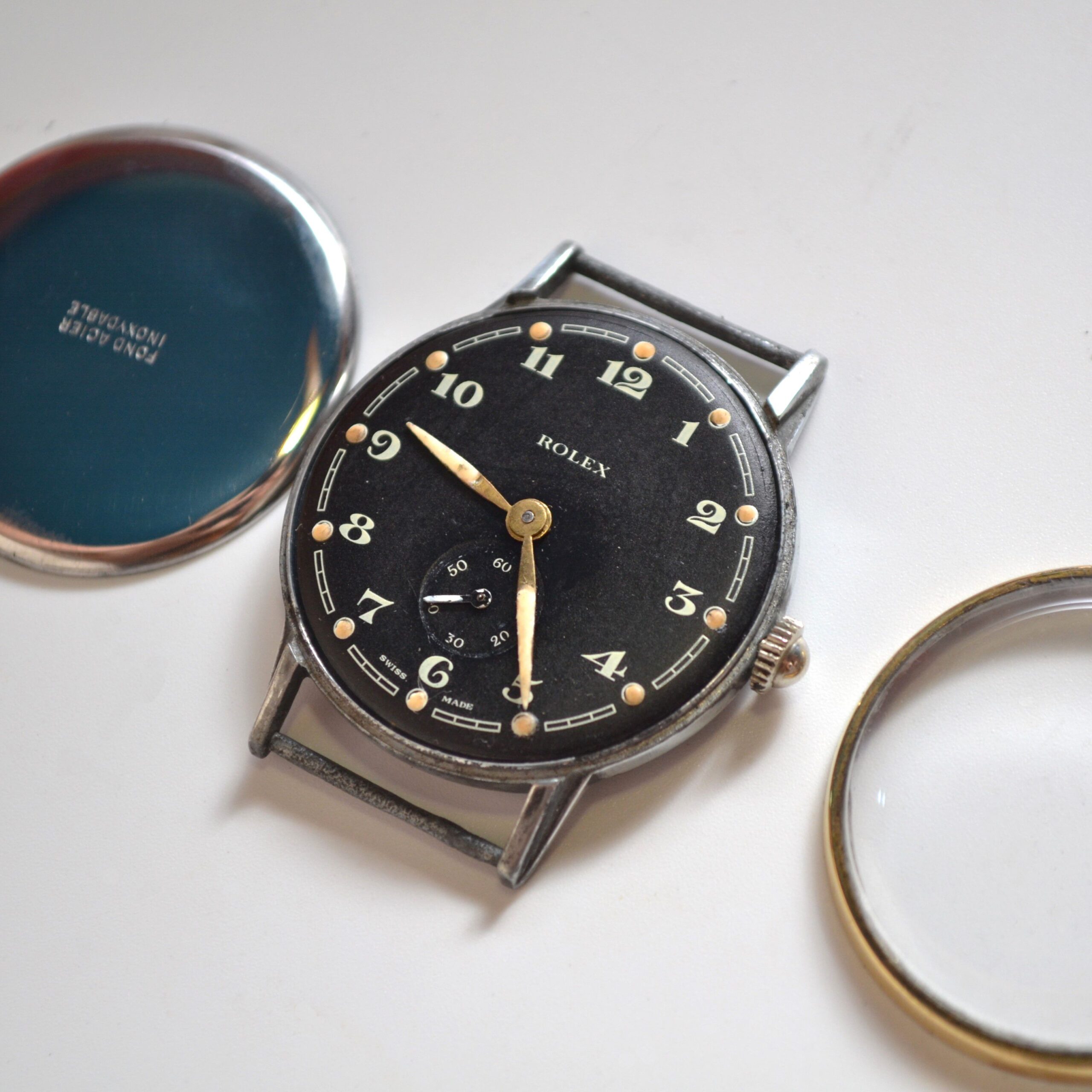 WW2 Era Rolex Bubbleback Military Watch – 35mm Officer's Trench Watch (1940s) photo 7